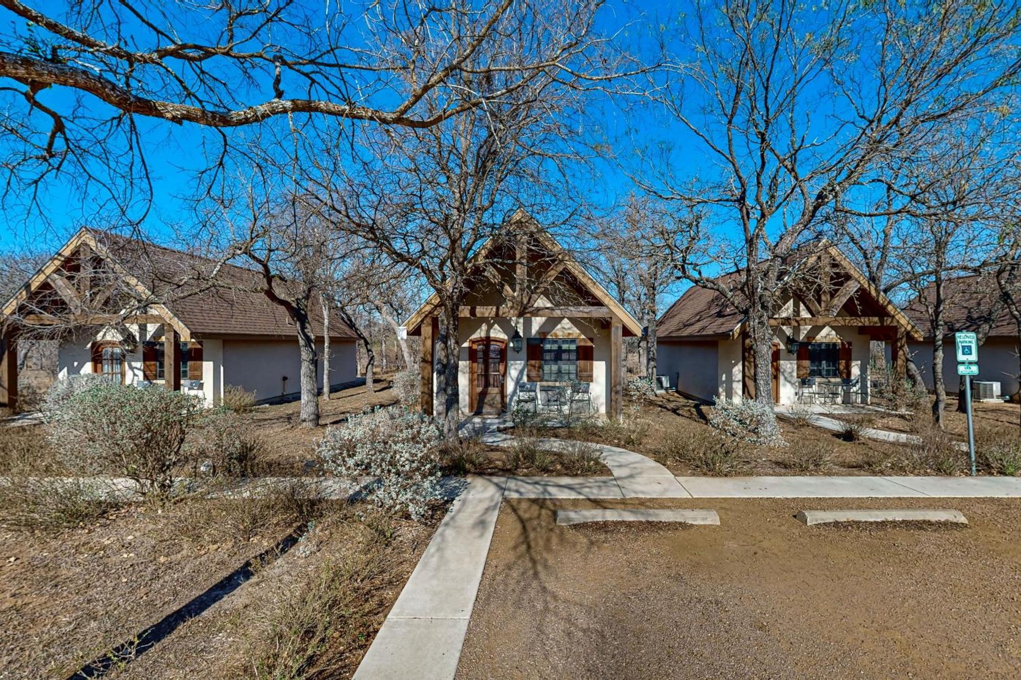 Messina Hof Hill Country Villa Blumenthal Rum bild