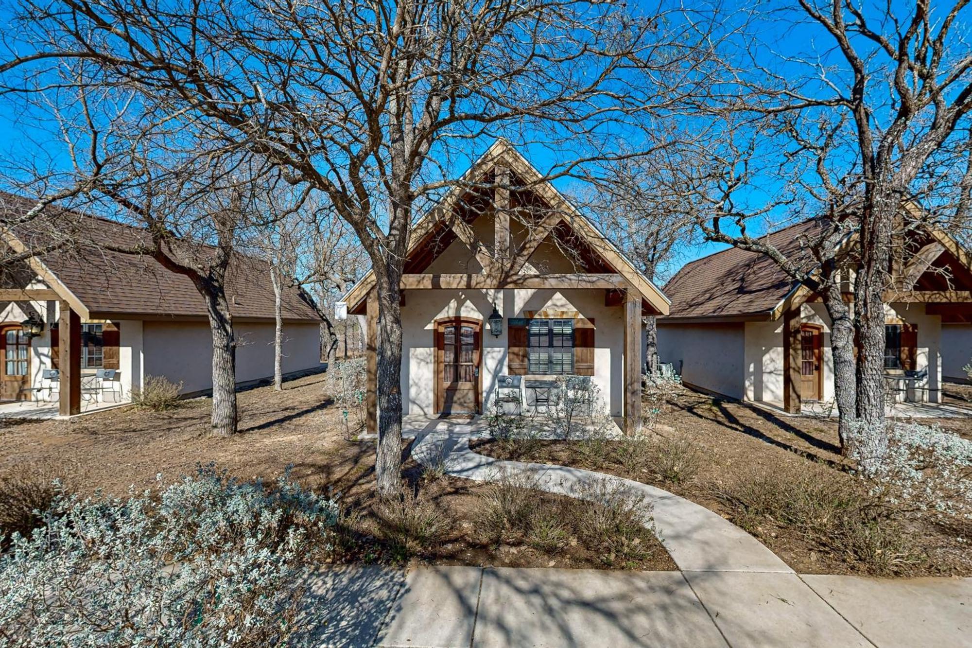 Messina Hof Hill Country Villa Blumenthal Rum bild